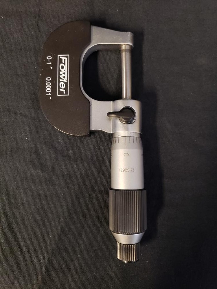 FOWLER DIAL CALIPER & MICROMETER SET (MISSING 6" RULER) (B26003039)