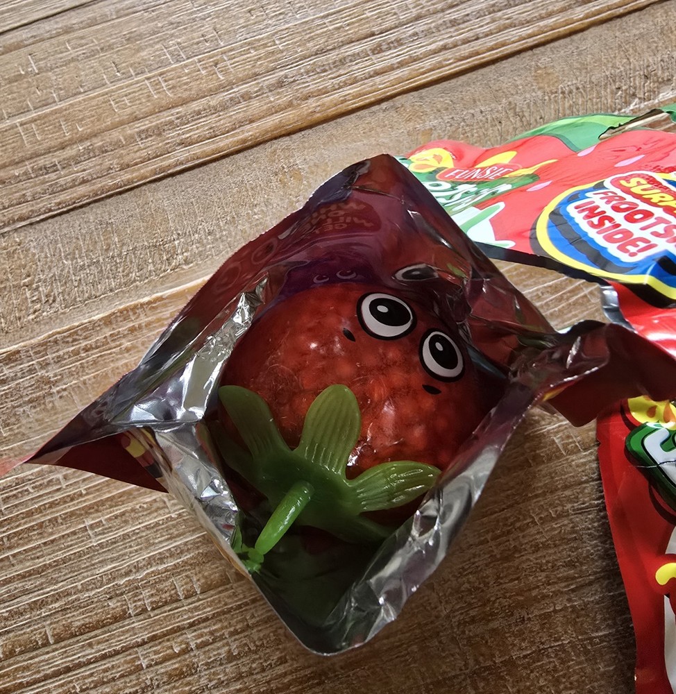 Funsie Globbie Frooties Squeezy STRAWBERRY🍓