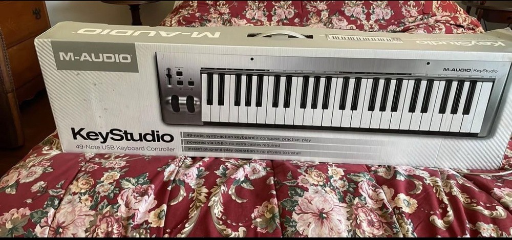 M-Audio Keystation 49 MK3 USB MIDI Controller