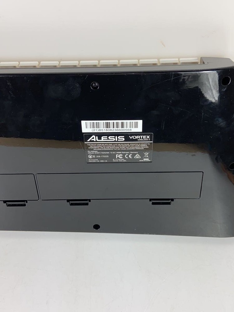 ALESIS Synthesizer VORTEX WIRELESS2 Used