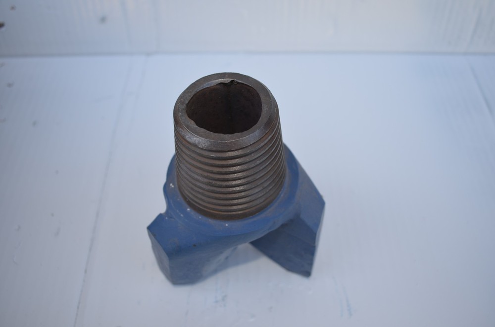 4-3/4 inch Chevron Drag Bit 3 Wing API Reg Thread