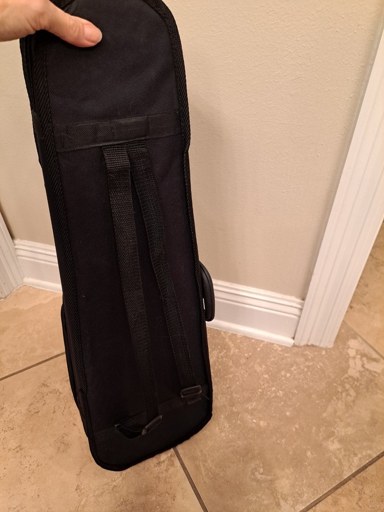 1/2 Student Violin Complete Kit W Case Good Condition No Marks