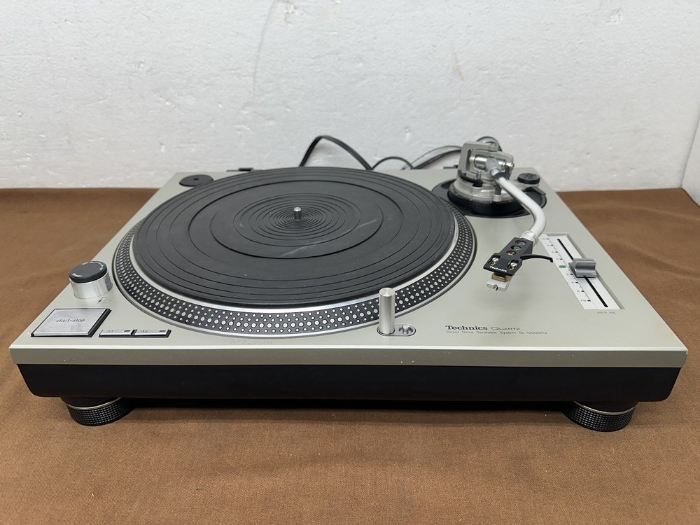 technics turntable sl 1200 mk2