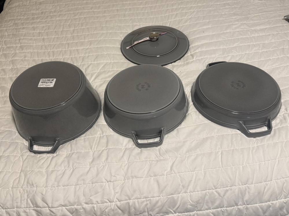Staub Cast Iron, 5 qt, Round, dutch oven, 4-pc Stackable Set.