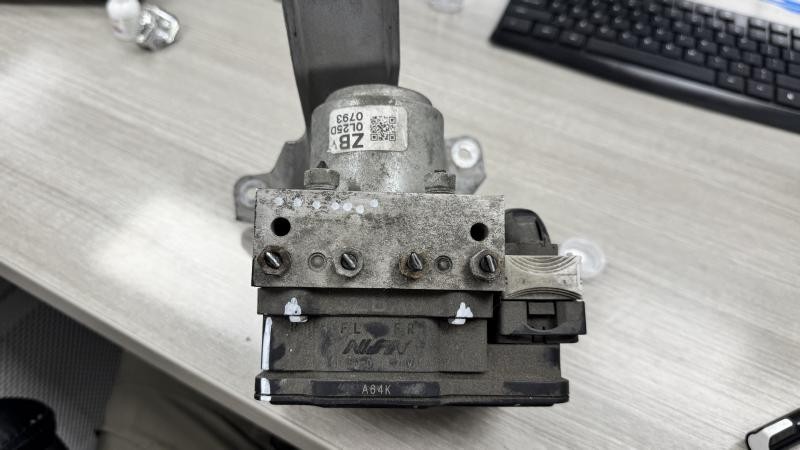 OEM 2009-2011 Honda Pilot ABS Anti-Lock Brake Pump & Control Module