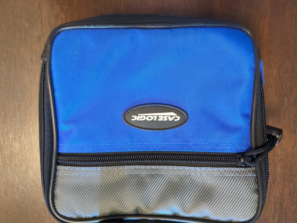 Case Logic CD Player Blue & Gray Carrying Case W/3-Pockets & Adjustable strap