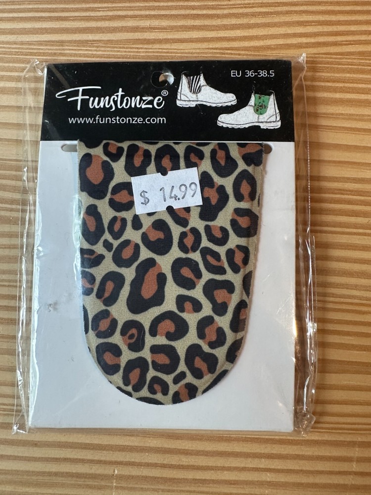 Funstonze~Magnetic Boot Clip~Leopard~