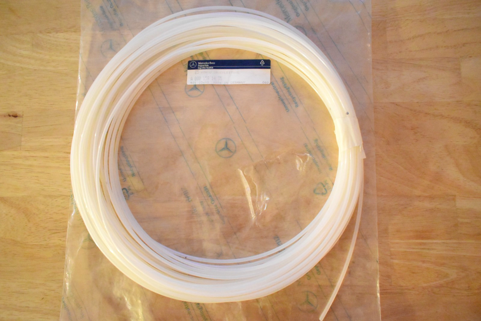 GENUINE MERCEDES-BENZ VACUUM LINE 000 158 14 35 ,WHITE , 1.0X4.0 SOLD BY METER