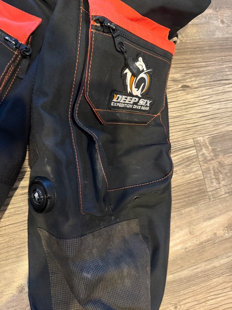 Deep6 Makara Drysuit Size MTM