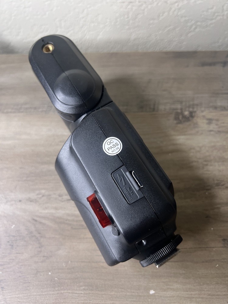 Genesis Portable Flash System GF200