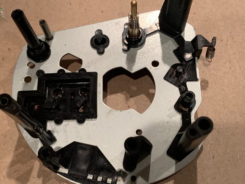 Technics SL-QD33 Stereo Turntable Parting Out - Cuing Arm Assembly