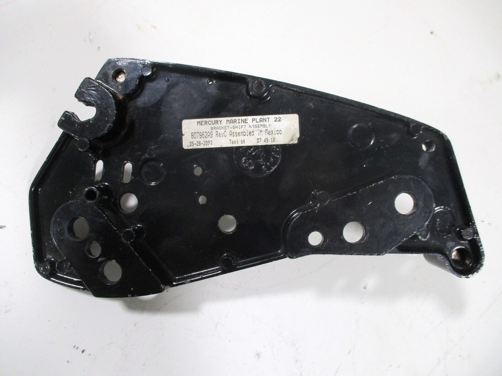807962A10 Mercruiser Alpha/Bravo Shift Cable Bracket