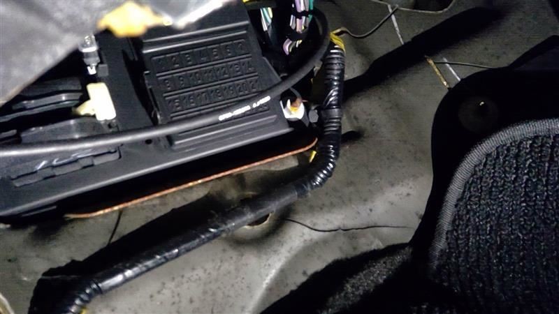 FUSION    2009 Fuse Box Cabin 6593