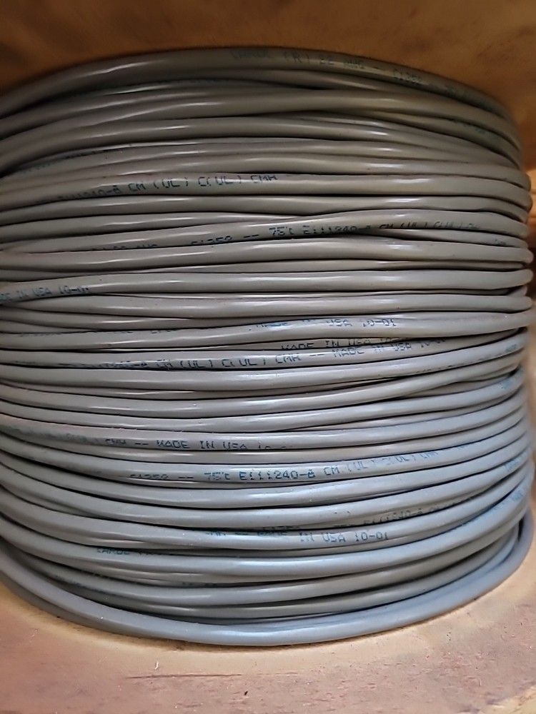 Carol C1352a D32202 22/4  Comm Cable, Shielded, 22/4,  900ft+