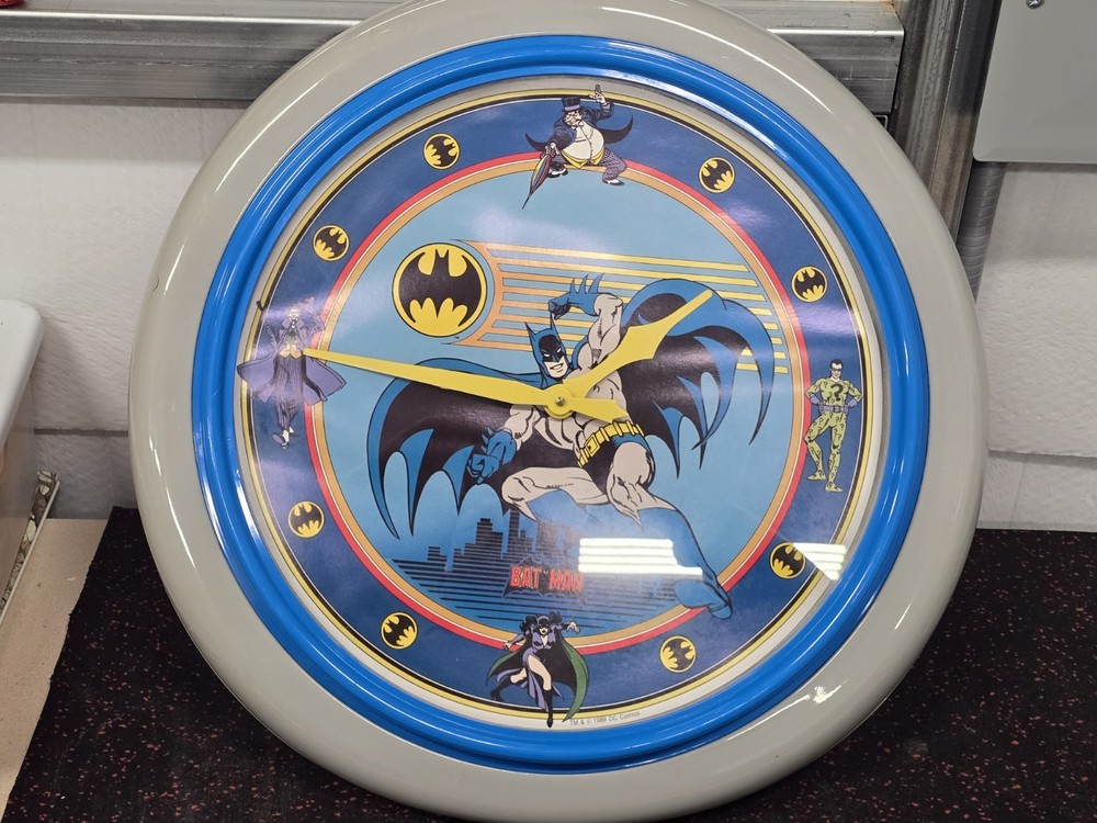 Vintage LARGE Batman 24” Clock - 1989 Electro Optix DC Comics *WORKS!