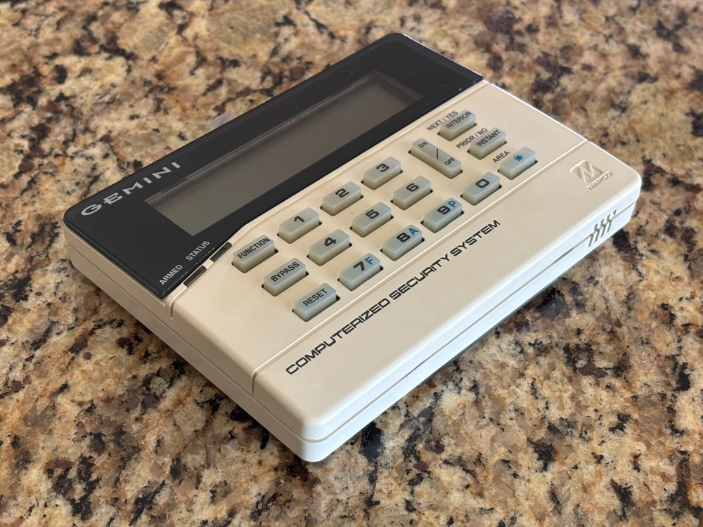 Napco Gemini Alphanumeric Keypad (GEM-RP1CAE2)
