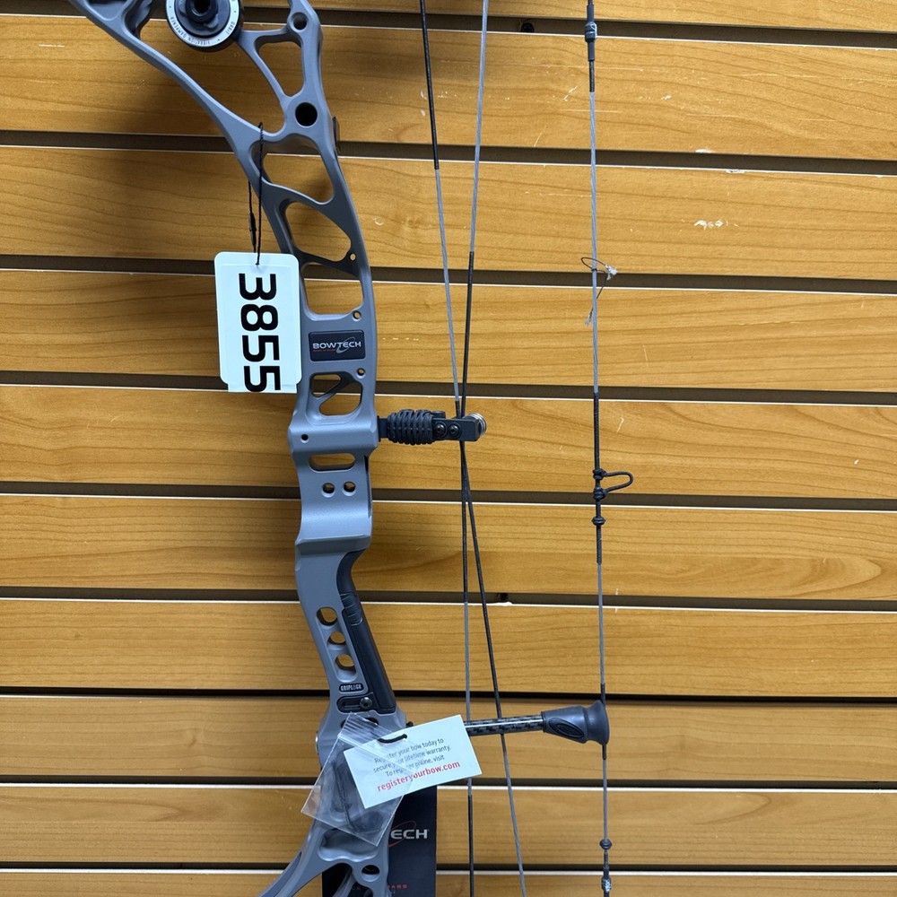 Item 3855 - Bowtech Archery Compound Bow - Core SR - RH - Charcoal - #70