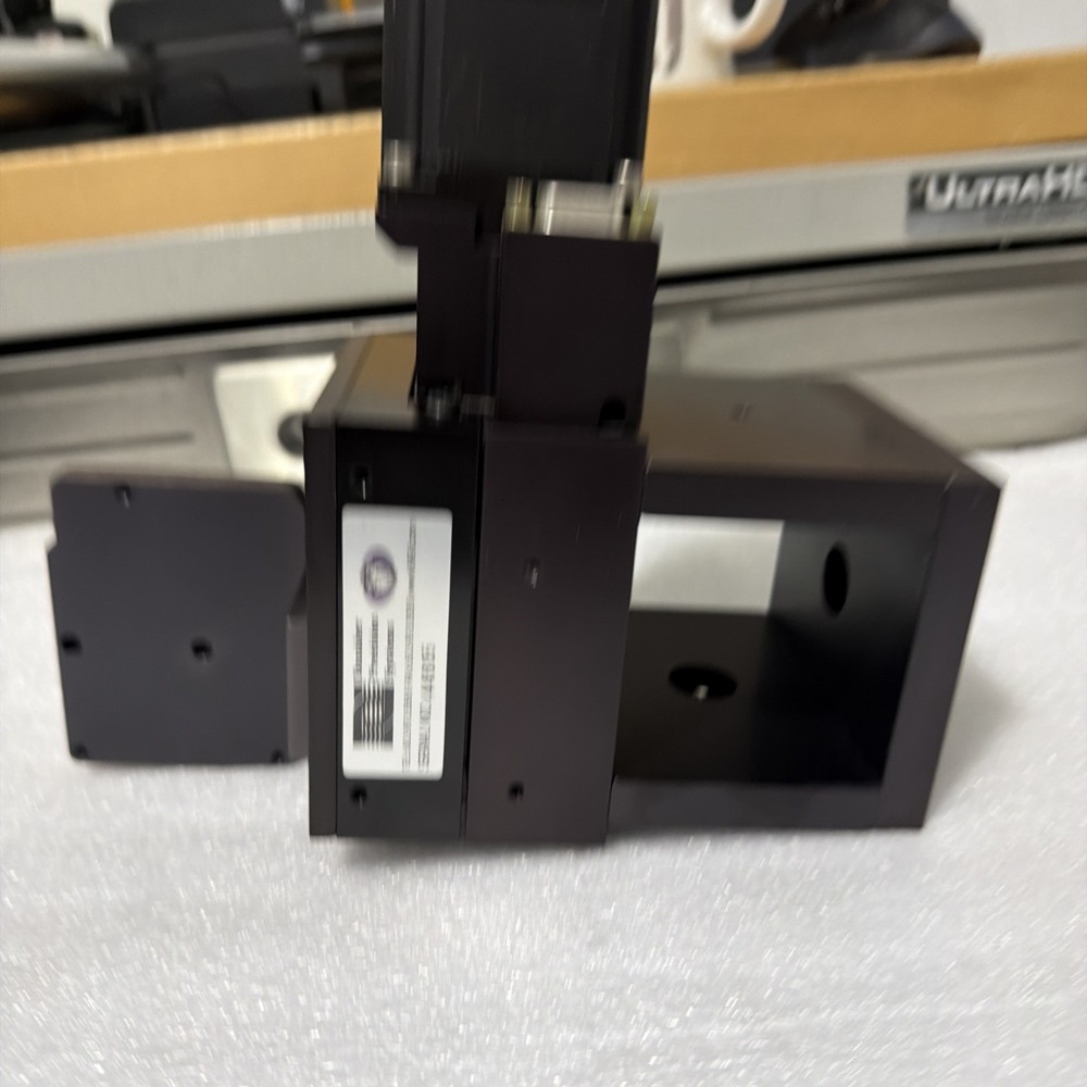 DANAHER Precision Systems motorized precision stage NEMA23 with mounting bracket