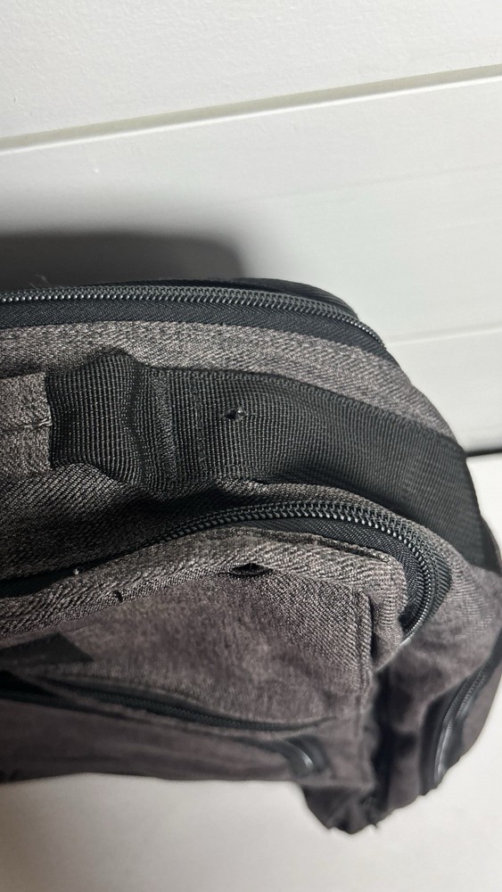 Tylt Laptop Gray Black Backpack Pre Owned Fast Shipping