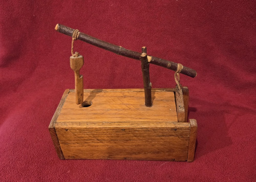 VTG Unique Rustic BOX Handmade Wood Live Mouse Trap Signed