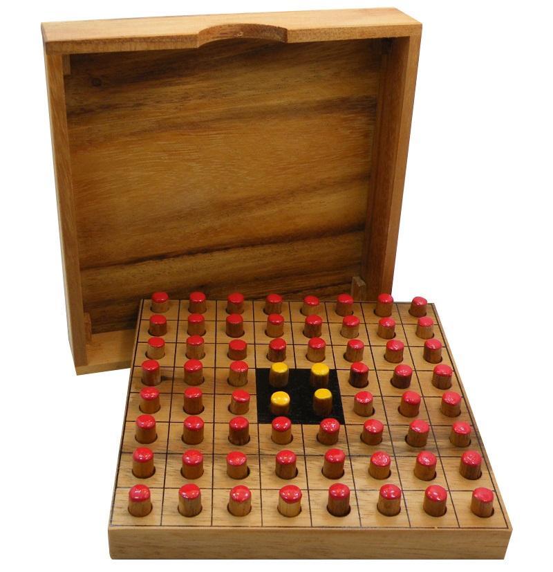 Othello / Reversi - Wooden Strategy Game