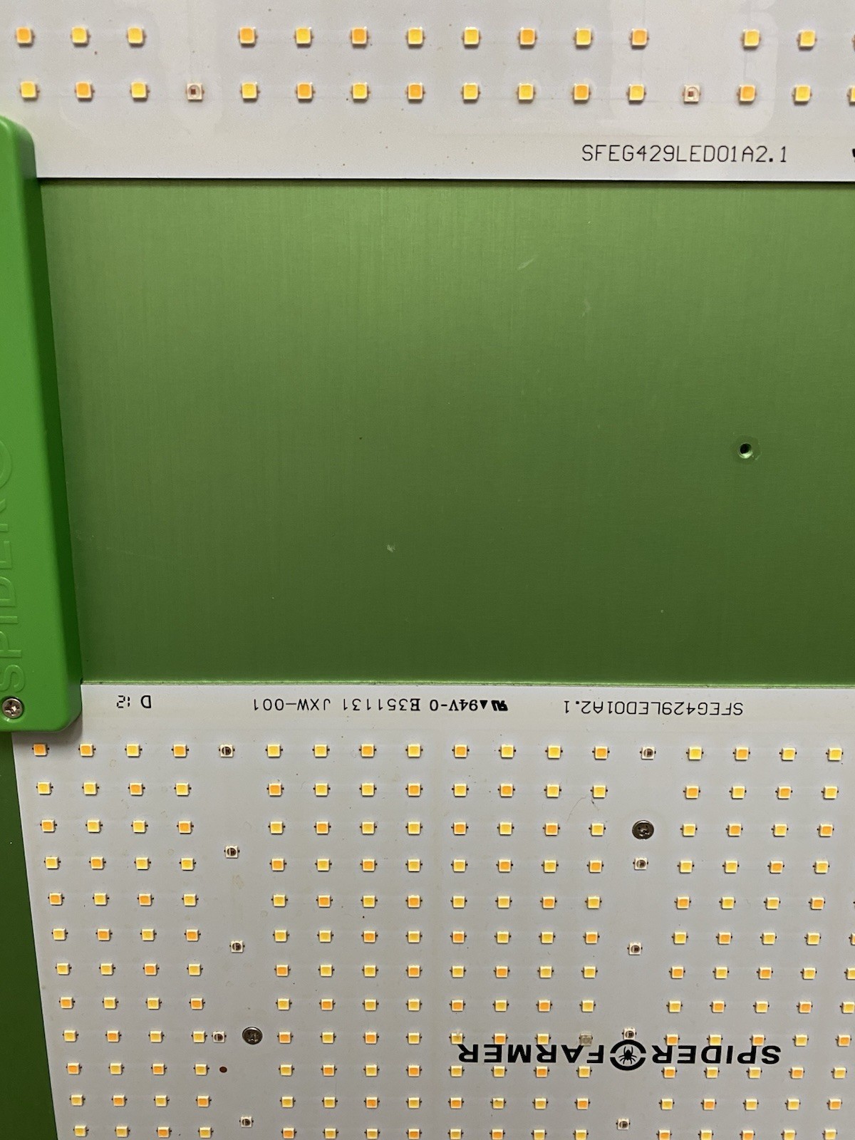 Spider Farmer SF-4000 LED Grow Light, Used with Free Shipping