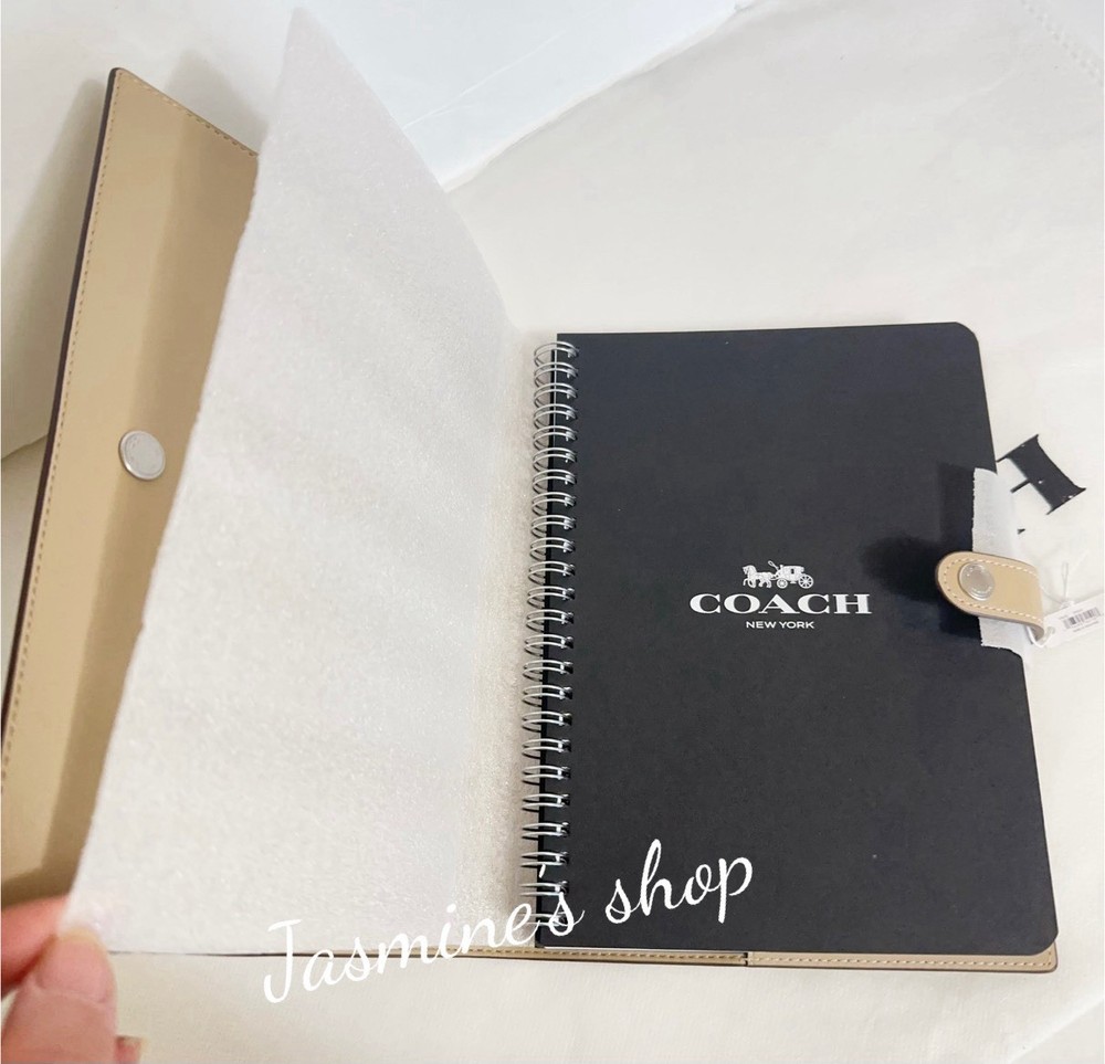 NWT Coach Notebook With Lemon Print CAO42