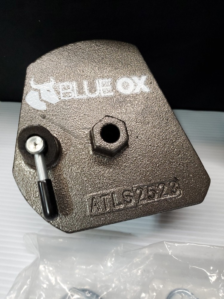 Blue Ox ATLS2528 Rotating Clamp (2)