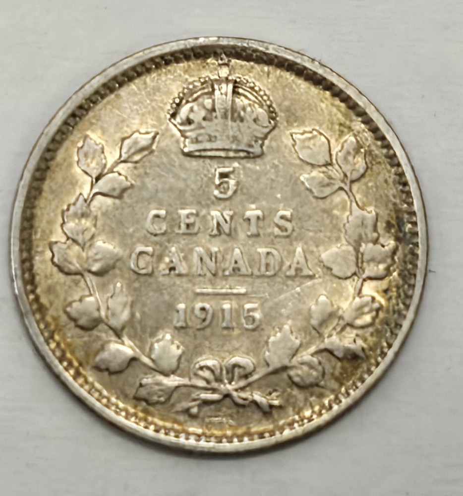 1915 Canada 5 Cents - Silver