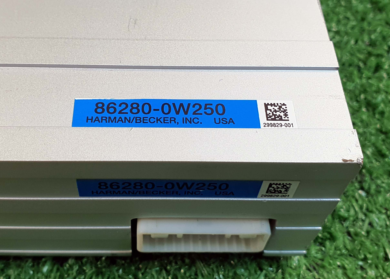 Lexus LS430 2004-2006 Mark Levinson Amplifier Factory 86280-0w250 oem used