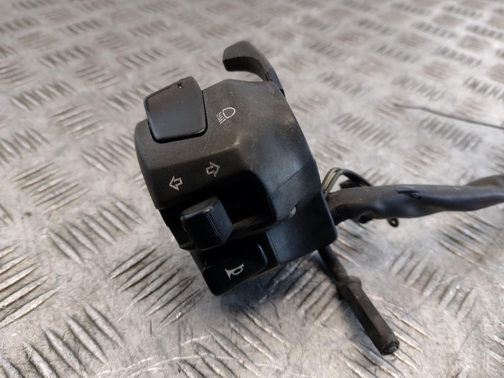 2003 SUZUKI GS 500 K2 Left Hand Switch Gear