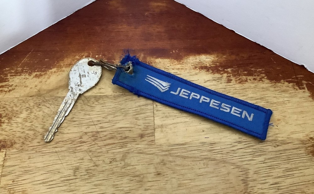 Jeppesen Crew Keychain Blue
