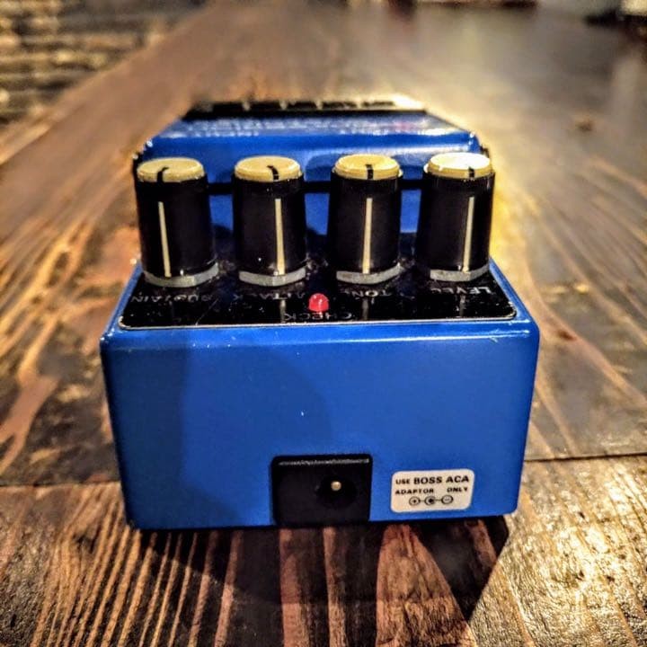 BOSS effector compressor