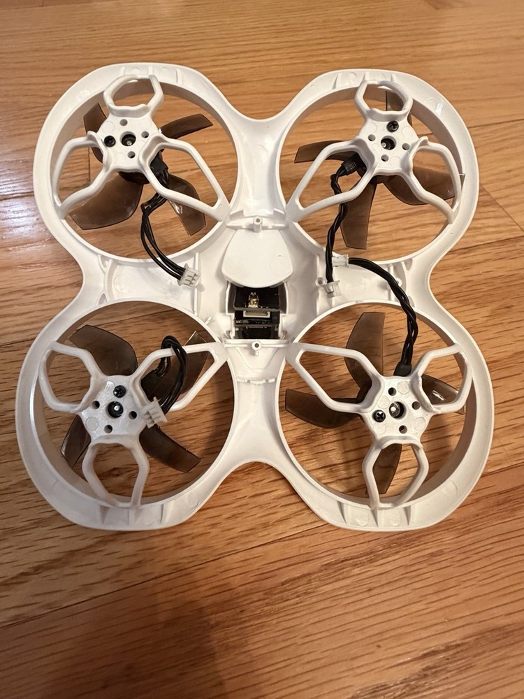 Cetus X Drone Kit 2 Controllers, 7 Batteries, 2 Flight Controllers And More.