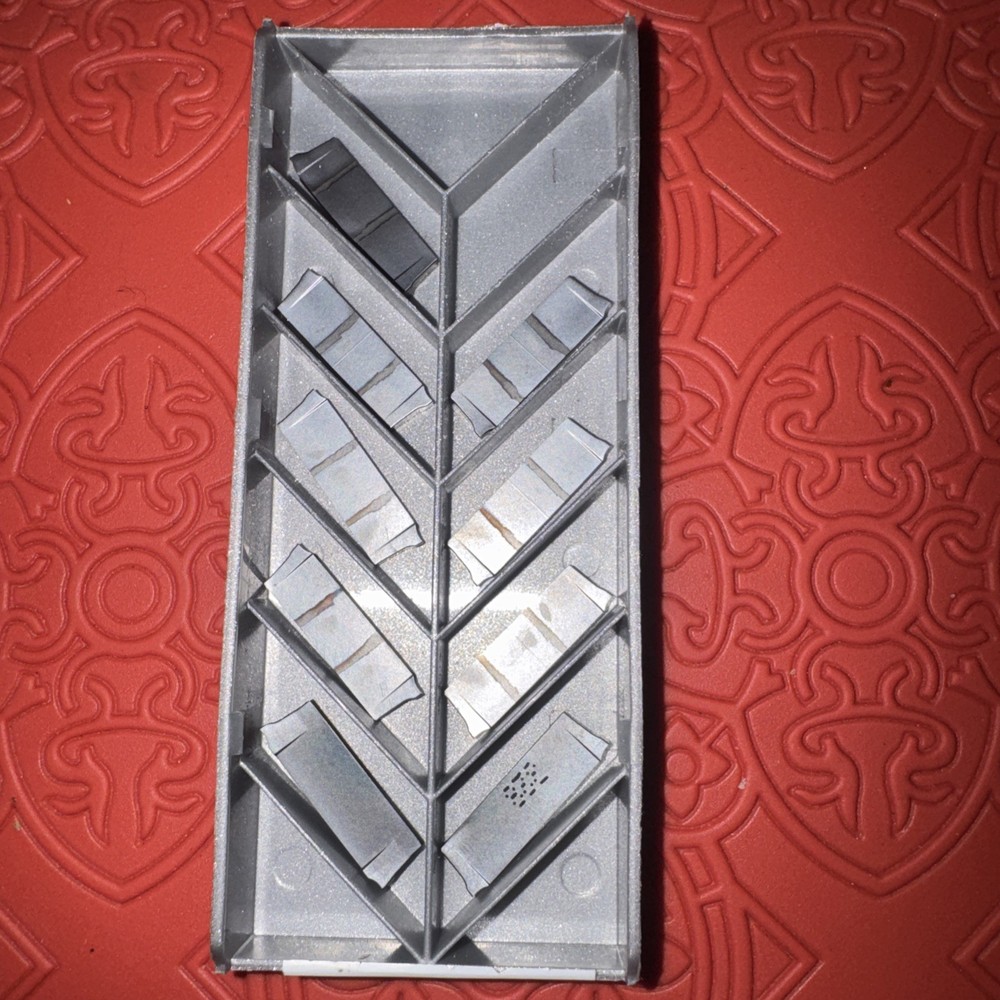 9Pcs/BOX ISCAR DGR2202J-6D IC328 (Q17)