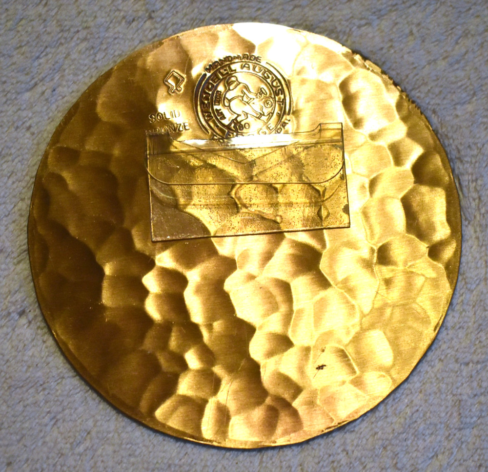 VINTAGE WENDELL AUGUST FORGE SOLID BRONZE SOARING EAGLE PLAQUE 3 1/2"