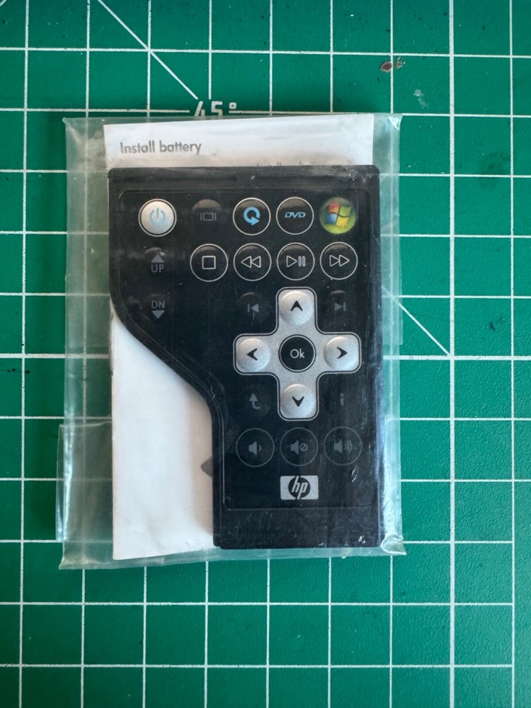 HP COMPUTER REMOTE CONTROL FOR PAVILION LAPTOPS - MODEL 396975-002 - NEW