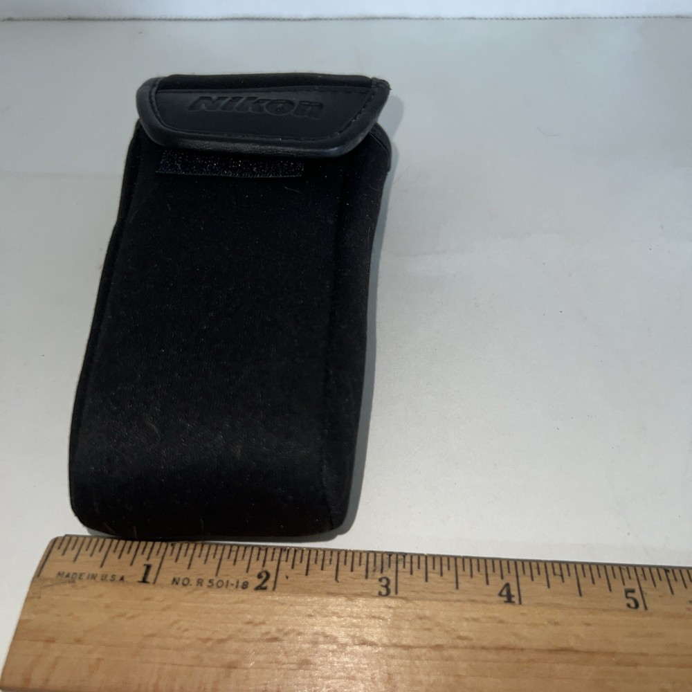 Nikon MS-D10 AA Battery Holder & Case