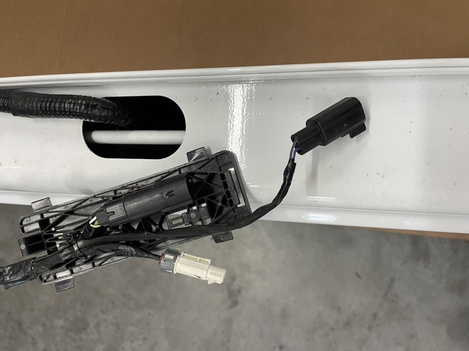 New T/O OEM Dodge Truck Ram 2500 3500 Tail Gate 2024 2025 w/ Camera Tailgate nos