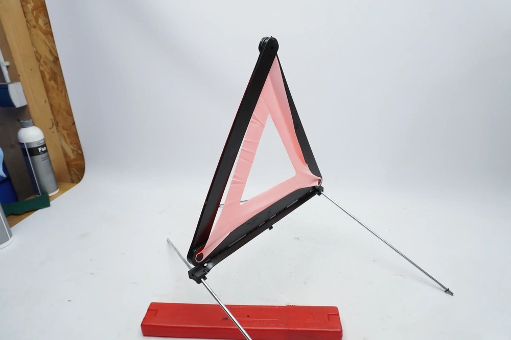 Audi warning triangle Original 8D9860251B