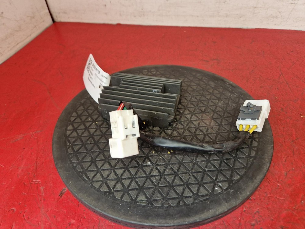 PIAGGIO MP3 300 LT REGUALTOR RECTIFIER 2019