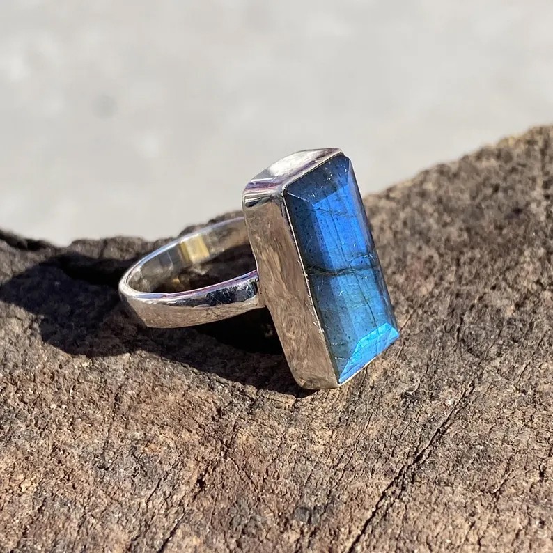 Solid 925Sterling Silver Labradorite Blue Flash Rectangle Gemstone Handmade Ring