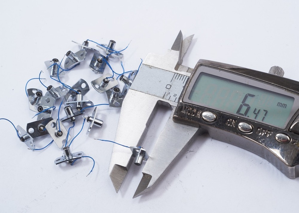 Compur #3 Later Type Shutter PC Sync Flash Terminal Spare Part New Old Stock