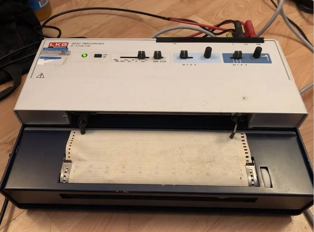 LKB Bromma 2210 2-Channel Chart Recorder Linear Tested!