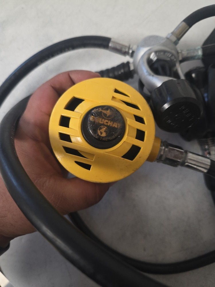 Aqua Lung Titan Scuba Diving Regulator Set
