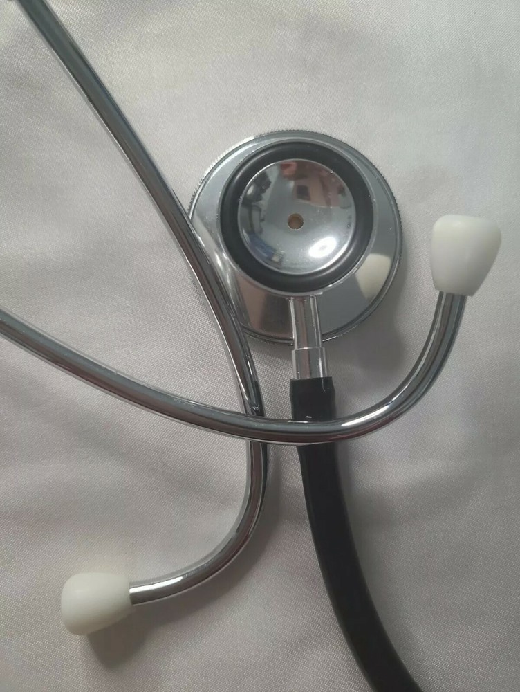 DELUXE STETHOSCOPE (FOR EDUCATIONAL (USE ONLY) Black EUC