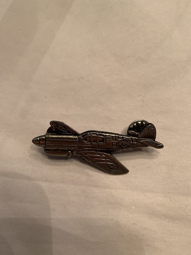 p-40 warhawk airplane hat pin