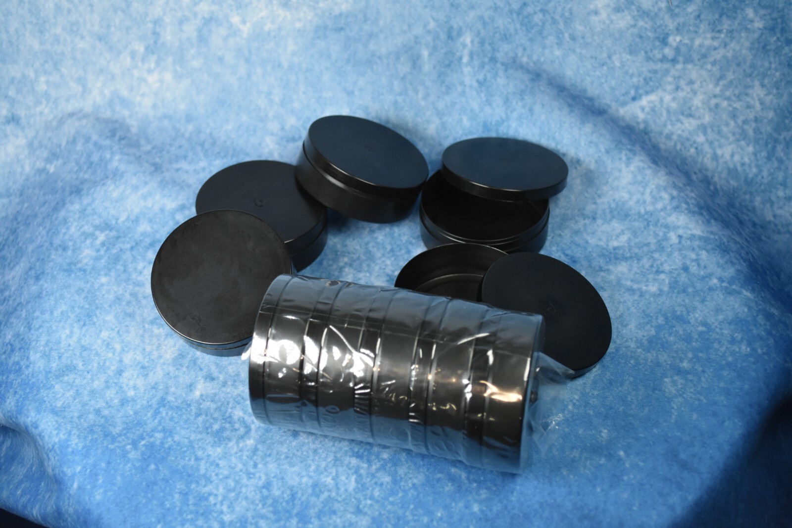 5 New 2oz chew cans plastic 2.5"x7/8" Storing Spices, Candies, BPA-free