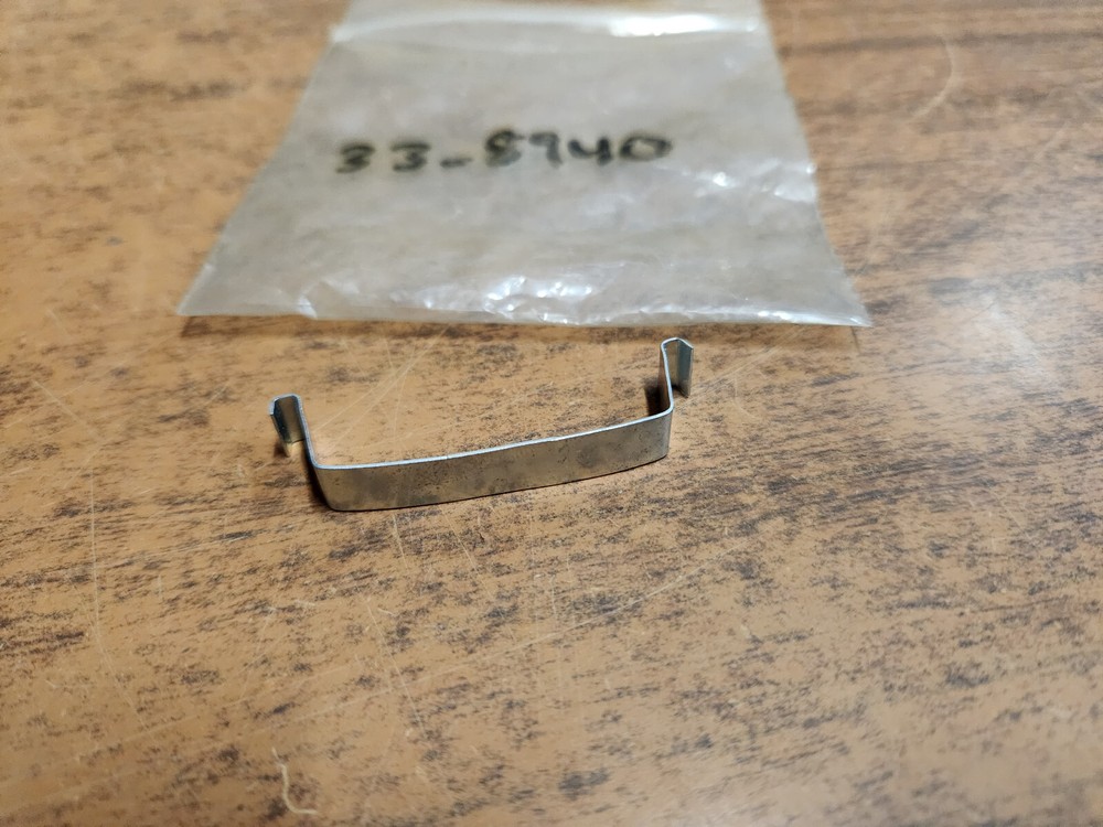 Toro String Trimmer Spool Cap Saddle 33-8940 NOS