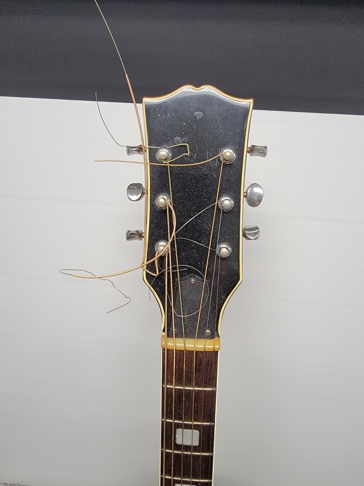 Checkmate G-300 6-String Acoustic Guitar